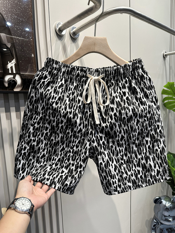 Light Luxury Trendy Brand Houndstooth Shorts for Men, Loose Four-Quarter Beach Shorts, Leopard Print Retro Casual Shorts, Summer Sports Shorts