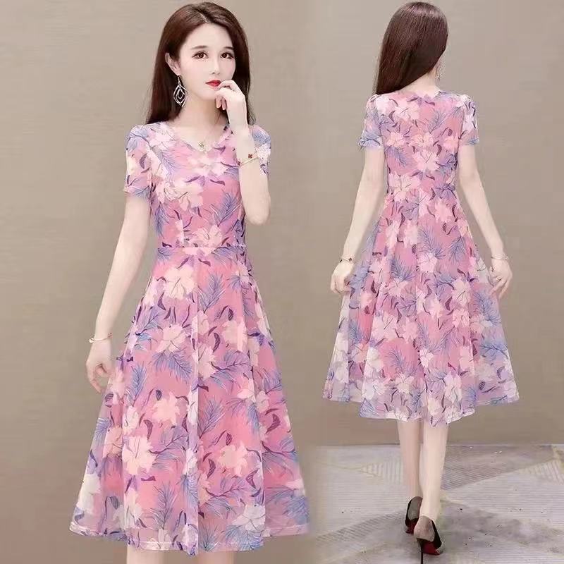 Guangzhou Thirteen Rows High-End Dresses, New Spring and Summer Models, Elegant and Stylish Floral Dresses for Middle-Aged and Elderly Women, Short Mother's Wear Guangzhou Thirteen Rows High-End Dresses, New Spring and Summer Models, Elegant and Stylish Floral Dresses for Middle-Aged and Elderly Women, Short Mother's Wear