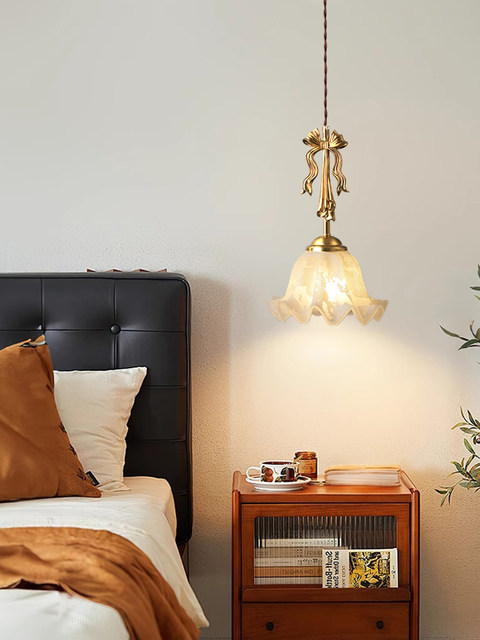 French-Style Vintage Wall Lamp, Bedroom Bedside Lamp, American-Style Pastoral Ceramic Carved Art Creative Personality Bar Counter Pendant Lamp