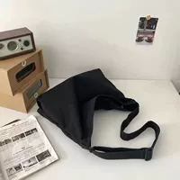 Ретро черная сумка через плечо с молнией