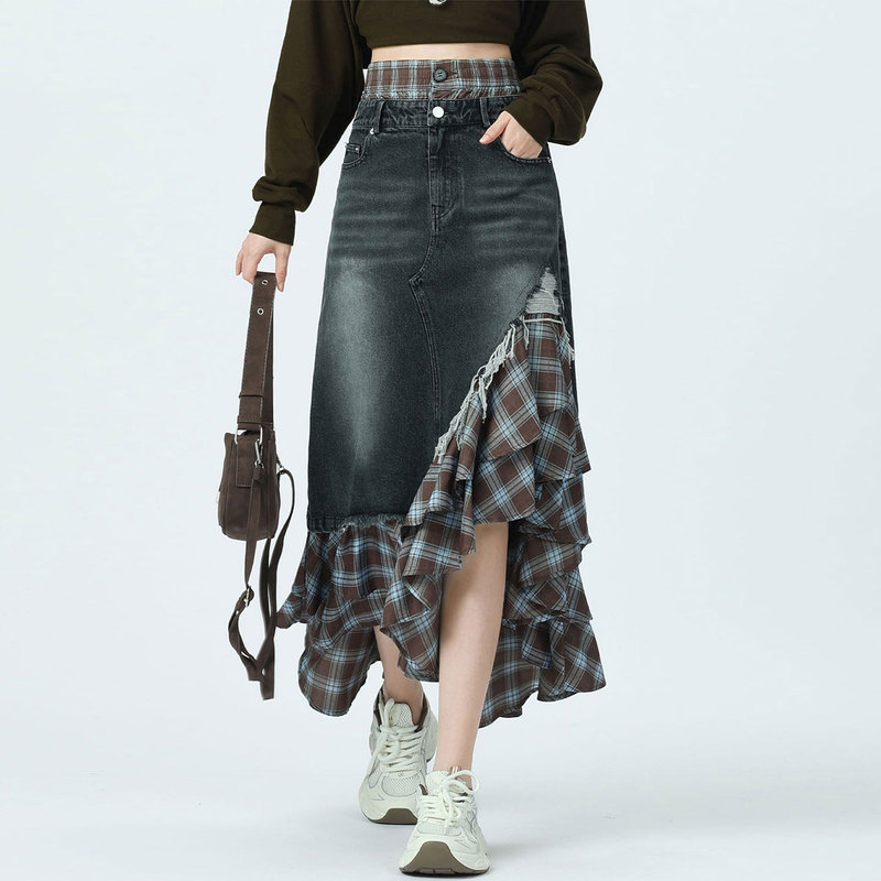 Plus Size Women's Preppy Style Age-Reducing Blue Patchwork Denim Skirt for Women with a Plump Figure, Mid-Length Plaid Design Skirt