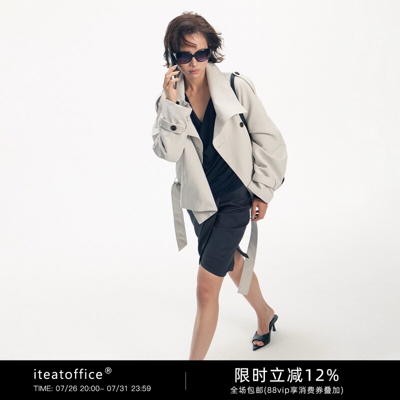 Iteatoffice*【Authentic】Urban High-Fashion Stand-Up Collar Trench Coat with Large Lapels, Oversized Silhouette, Short Trench Coat