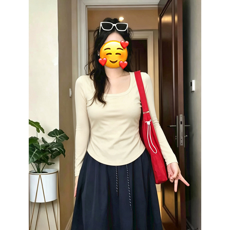 Square Neck Long-Sleeve T-Shirt for Women, 2026 New Autumn Style, Apricot Color, Slim Fit, Curved Hem, Regular Shoulder Top
