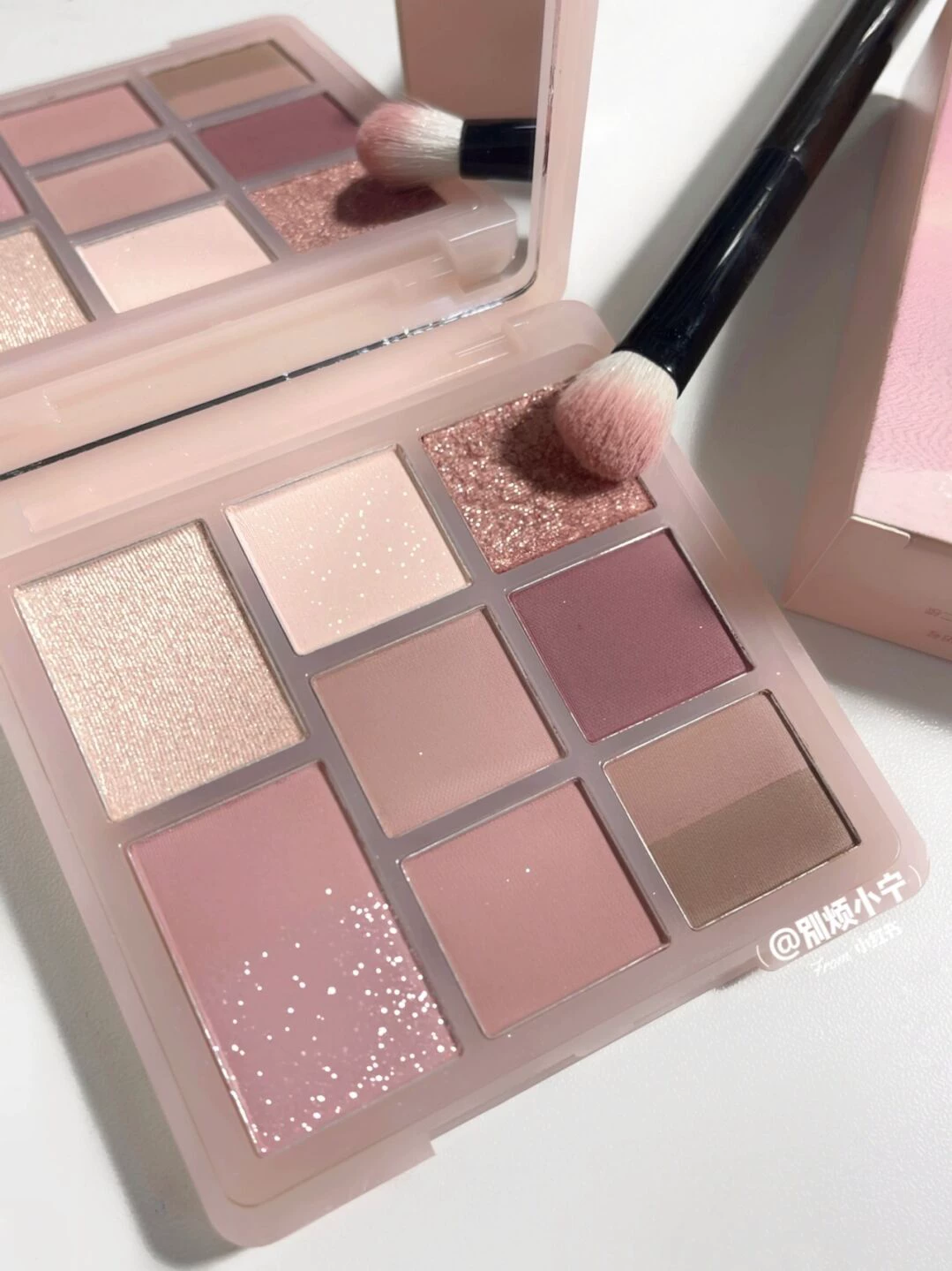 Нежный и чистый! Gogotales909 Aurora Pink Fog Desert Packal Eye Shadow Dry Wood Rose Drive