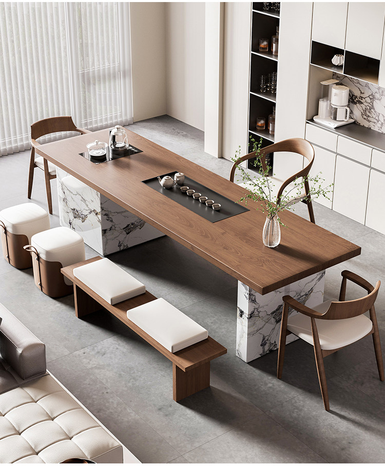 Обеденный стол из массива дерева
