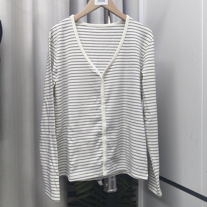 Z9246 V-Neck Striped Long-Sleeved T-Shirt Z02610214D