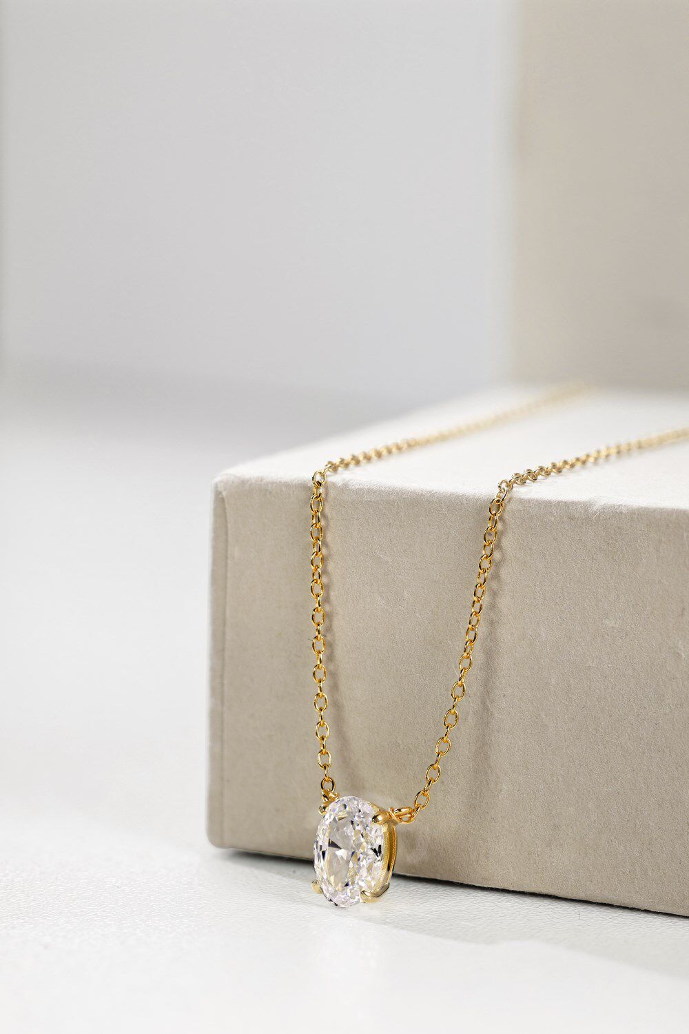 Серебряное ожерелье 凯勒芙s925银项链女士纯银足银璀璨鸽子蛋吊坠爆闪轻奢锁骨链首饰