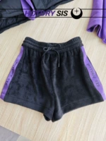 Черно -пурпурные шорты