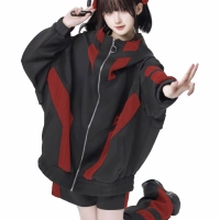 Красный и черный пиджак