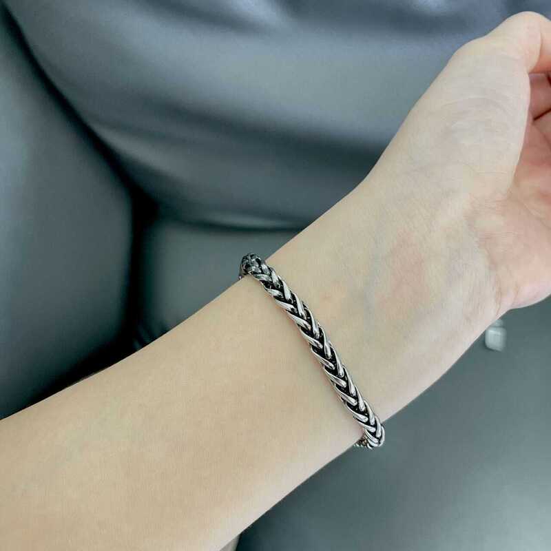 Zhou Taigongzi Jewelry Platinum Pt950 Bracelet, Black Platinum Electric Black Craft Dragon Bone Bracelet Zhou Taigongzi Jewelry Platinum Pt950 Bracelet, Black Platinum Electric Black Craft Dragon Bone Bracelet