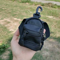 Маленький черный кошелек