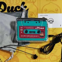 Childrens catwalk retro Hong Kong style Big Brother model Shanghai retro microphone props old-fashioned Walkman catwalk props