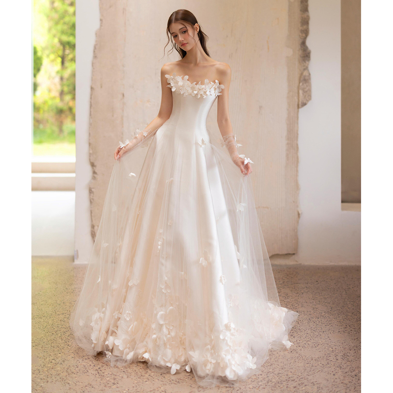 French-Style Strapless Main Wedding Dress 2026 New Model High-End Bride Travel Photography Dress Wedding Reception Light Wedding Dress