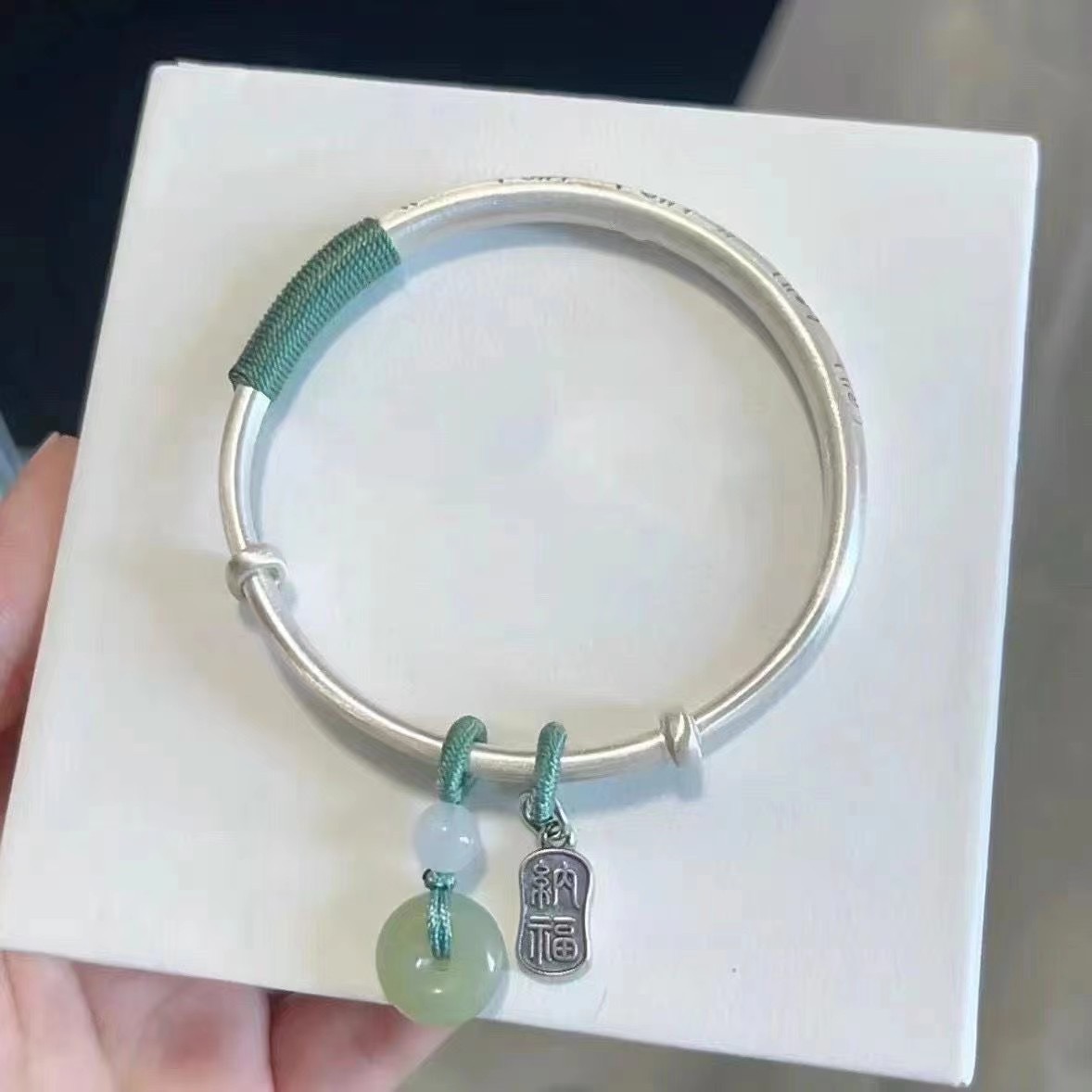 本命年必戴！平安喜乐银手镯，女生专属轻款手环，999足银实心推拉镯子