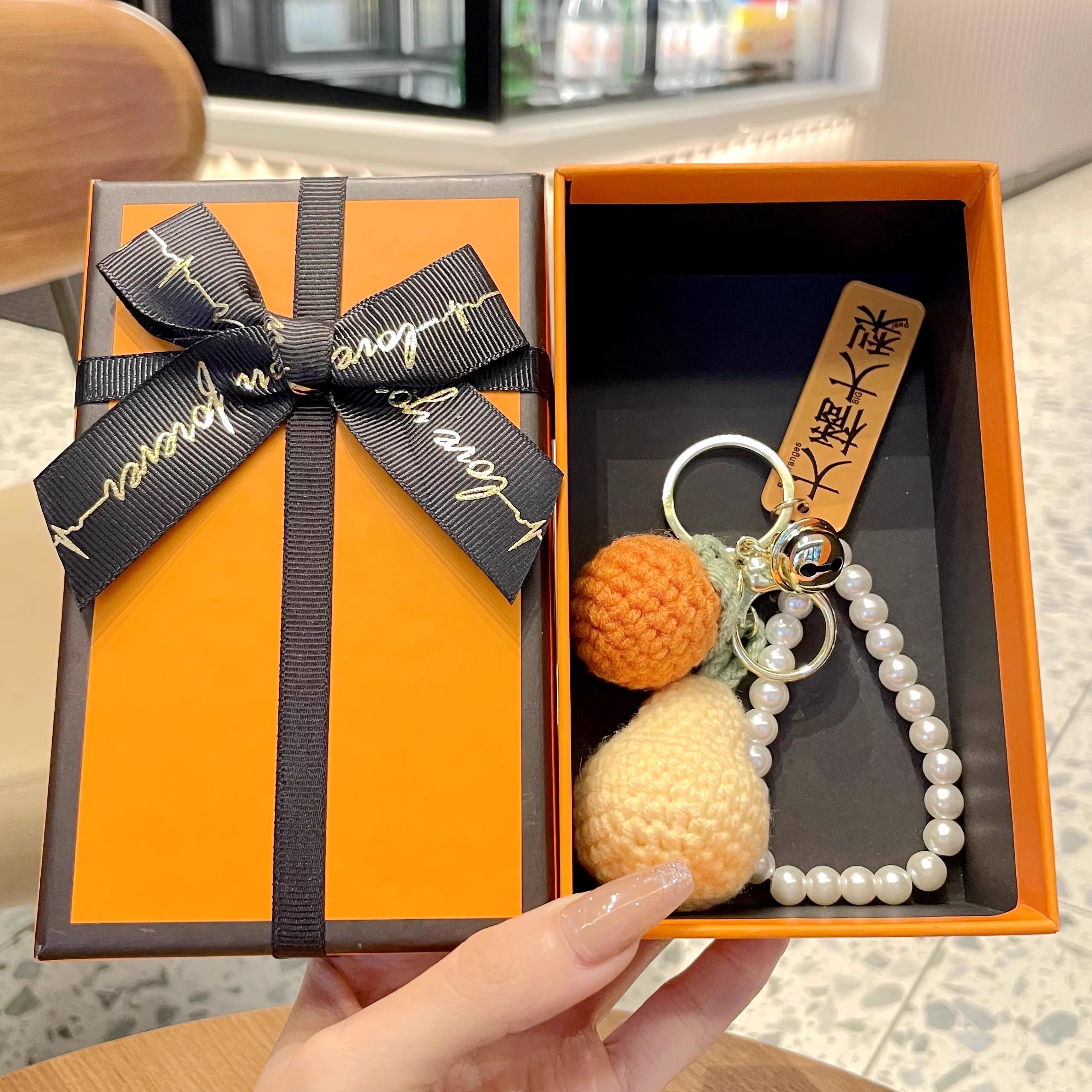 毛线🧶钥匙扣：编织友情的小小桥梁