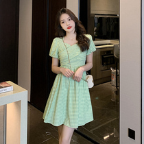 Big goods have been released. French niche temperament petite A-line skirt womens waist-cinching temperament high-end plaid dress