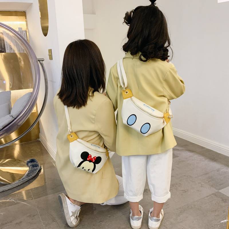 Children's fashion girls' bags 2022 new net red chest bag cute girl backpack white small shoulder bag messenger female