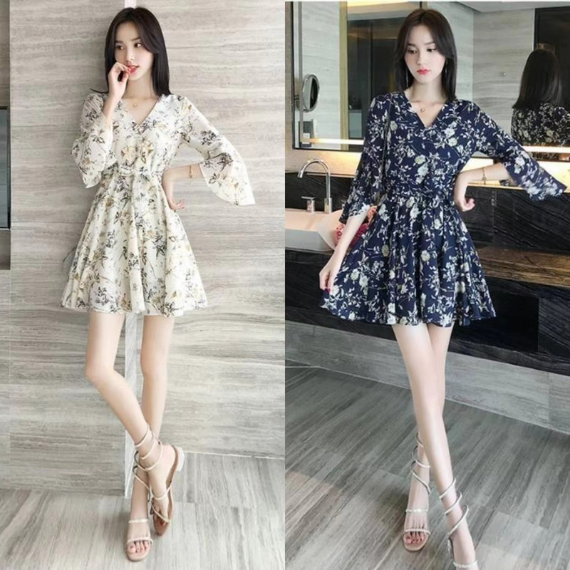 Floral Dress 2024 Summer New Style Petite Tea Break Dress French V-Neck Bell Sleeves Elegant Slimming Dress