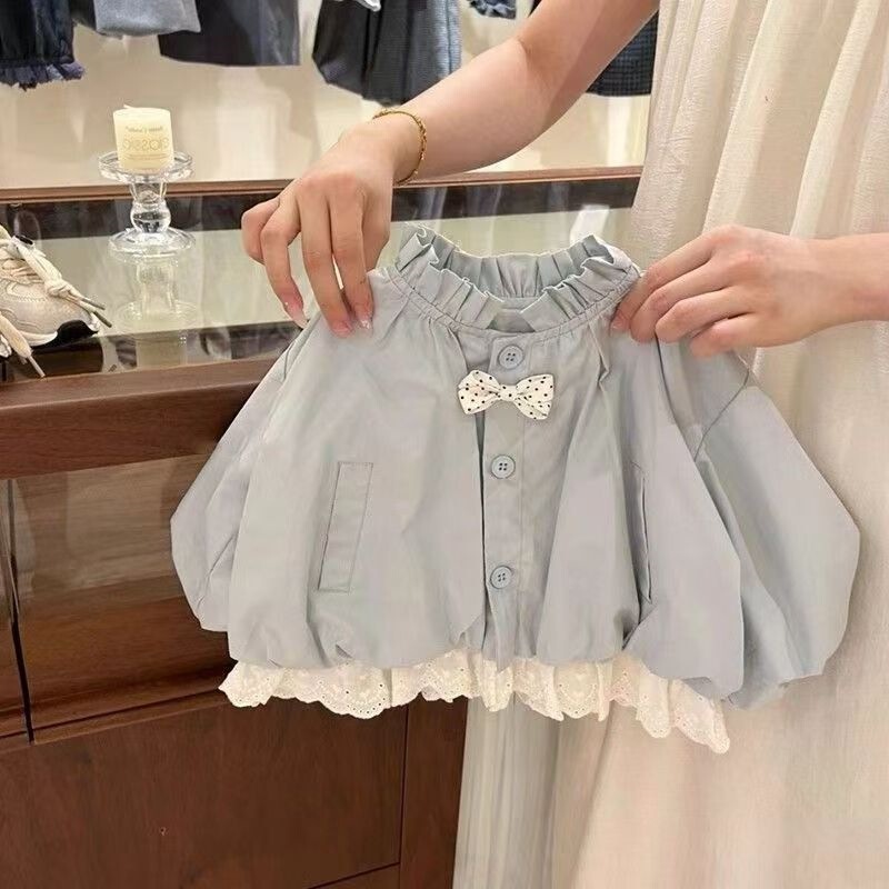 Autumn Clothing for Girls, Stylish Korean-Style Trench Coat for Baby Girls, New Lace Splicing and Ruffled Lantern Cardigan for Spring and Autumn Autumn Clothing for Girls, Stylish Korean-Style Trench Coat for Baby Girls, New Lace Splicing and Ruffled Lantern Cardigan for Spring and Autumn