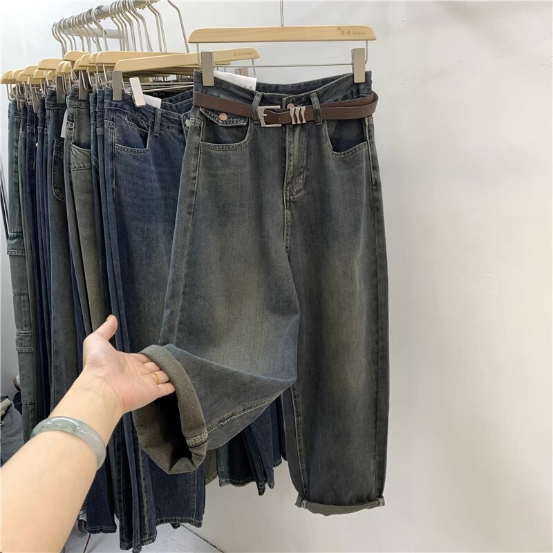 Plus-Size Vintage Straight-Leg Jeans for Women, Petite Pear-Shaped Body, Loose Fit, Slimming Pants, High-Waisted Harem Pants Plus-Size Vintage Straight-Leg Jeans for Women, Petite Pear-Shaped Body, Loose Fit, Slimming Pants, High-Waisted Harem Pants