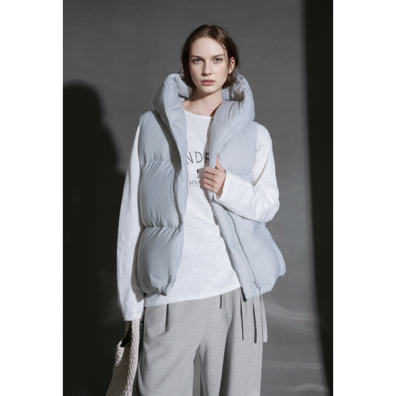3/ Almond Milk Cream Hooded Goose down Vest for Women, Thickened Puff, Ultra-Light, Warm down Jacket, Sleeveless Winter Coat 3/ Almond Milk Cream Hooded Goose down Vest for Women, Thickened Puff, Ultra-Light, Warm down Jacket, Sleeveless Winter Coat