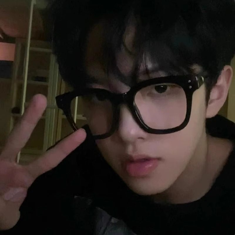 Men's Black-Framed Glasses for Myopia, Korean Style, Trendy, Can Be Equipped with Prescription Anti-Blue Light Eye Frames, Plain Large-Frame Flat Glasses for Students