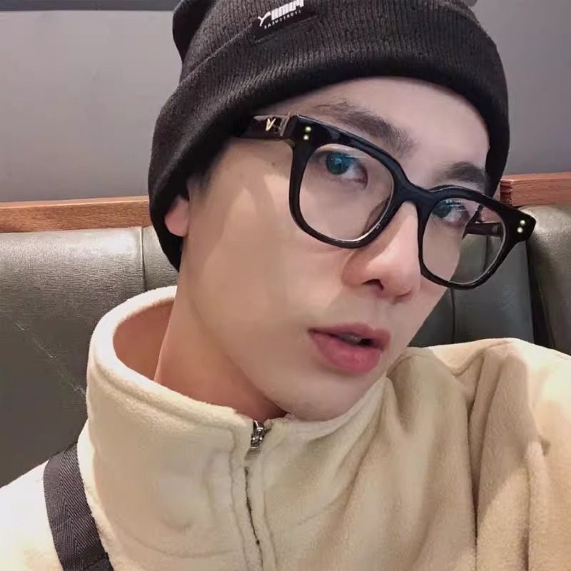 Lesca Black-Framed Glasses for Men and Women, Trendy Large-Frame Anti-Blue Light Frames, Can Be Fitted with Prescription Lenses, Korean Style Myopia Glasses Frames