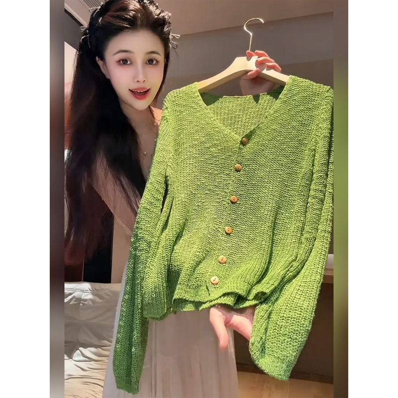 European Style Green V-Neck Long-Sleeve Knit Cardigan for Women, Early Autumn New Loose-Fitting Niche Design, Slimming and Stylish Thin Coat