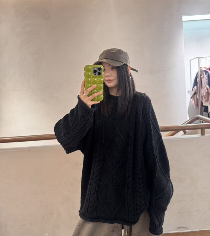 56415 Stylish Cotton Yarn Fashionable Knitted Sweater, Length 72, Bust 130, No Returns or Exchanges