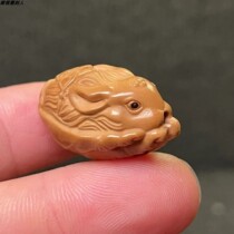 Olive stone carving palm baby palm rabbit bunny zodiac single grain pendant accessory