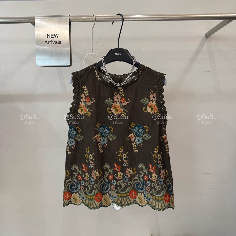 High-End European Style Summer New Model with a Premium Feel, Round Neck Casual Lace Patchwork Embroidered Sleeveless Vest Shirt for Women