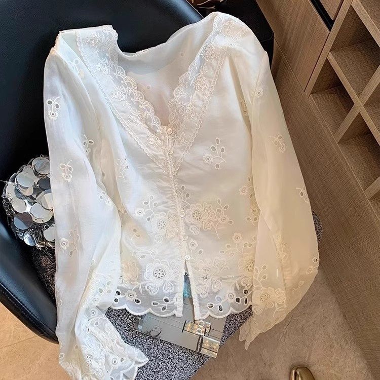 French V Neck Cut Out Lace Long-Sleeved Shirt for Women 2025 Spring New Style Elegant, Gentle and High-End Top