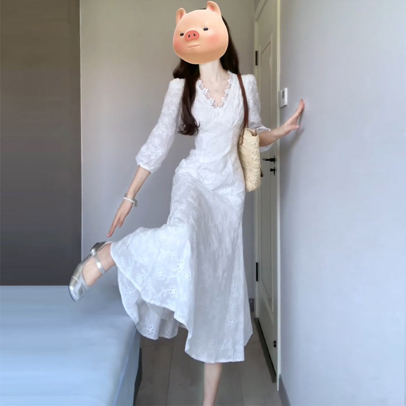 Keni/ Plus-Size French-Style Embroidered Dress with a Sense of Design for Women, Autumn, Gentle and Slim-Fitting Fishtail Long Dress for Plus-Size Women