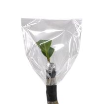 High transparency and high hardness can not be blown down by wind or crushed by rain. Grafting bag grafting film moisturizing bag fruit tree grafting