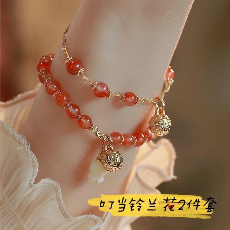 Student Party High-Value Aesthetic Bracelet with Bell in Ancient Style, Orange-Red String Bracelet for Children, Female Friends, Friendship, Fairy-Like Hand Accessory