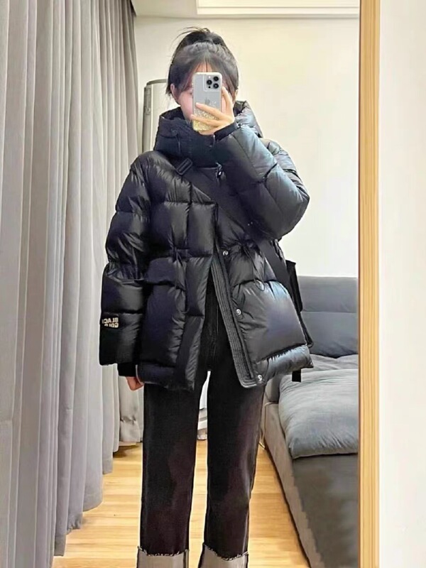 2024 New Women's Short down Jacket, Korean Style, Waist-Cinching, Slimming, Hooded, High-End Black Gold White Goose down Thickened Coat 2024 New Women's Short down Jacket, Korean Style, Waist-Cinching, Slimming, Hooded, High-End Black Gold White Goose down Thickened Coat