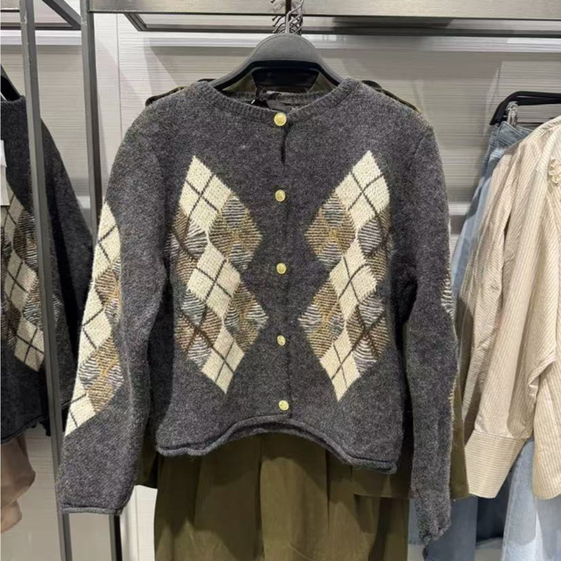 2026 Autumn New Women's Clothing Retro Style Long Sleeve Round Neck Diamond Pattern Knitted Cardigan Sweater 6236100