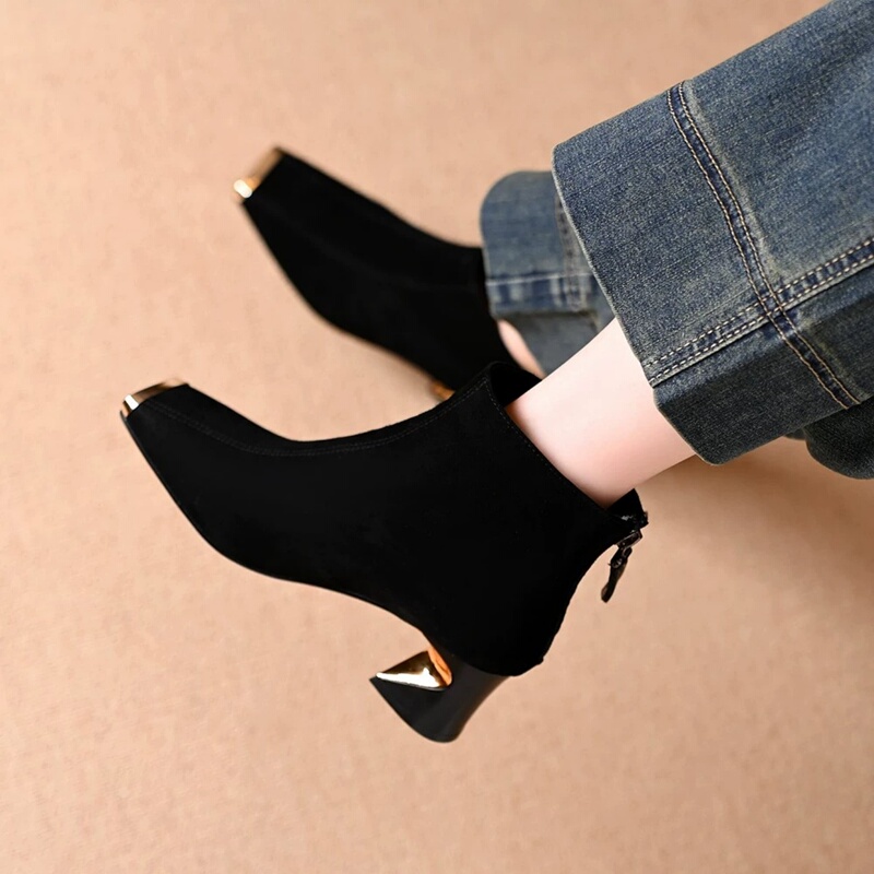 Brand Off-Season Suede Short Boots for Women, Chunky Heel, 2026 New Style, Square Toe, Black Ankle Boots, Autumn and Winter French High Heels Brand Off-Season Suede Short Boots for Women, Chunky Heel, 2026 New Style, Square Toe, Black Ankle Boots, Autumn and Winter French High Heels