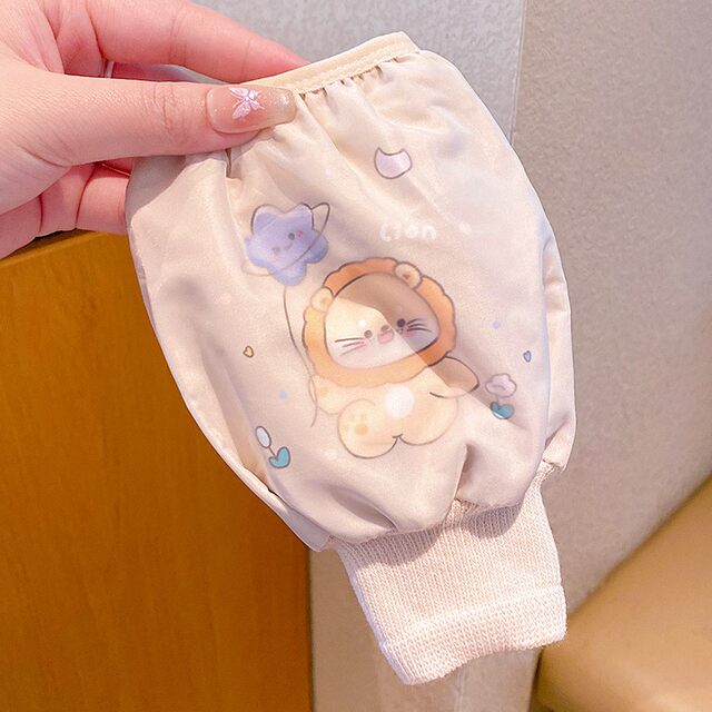 New Winter Waterproof Sleeves for Children, Anti-Stain and Dirt-Resistant, Autumn Sleeves for Little Girls, Cartoon Cute Bear Baby Sleeves