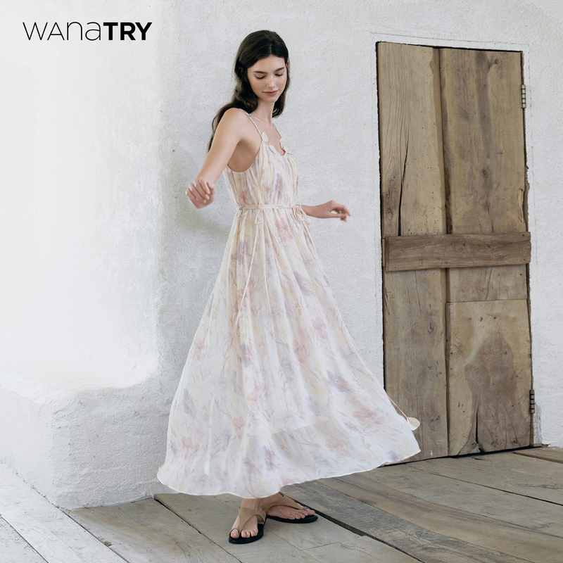 [Celebrity Style] Wana Try Provence Light Print Strap Dress 2026 Summer New Dress