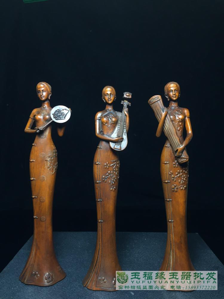 Antique miscellaneous collection old boxwood carving Pipa beauty decoration boutique handmade solid wood carving living room decoration