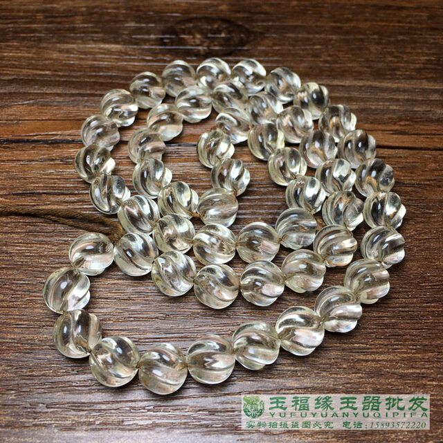 Antiques and miscellaneous natural old white crystal, original stone melon beads, twisted white crystal crystal transparent necklace, Tibetan jewelry
