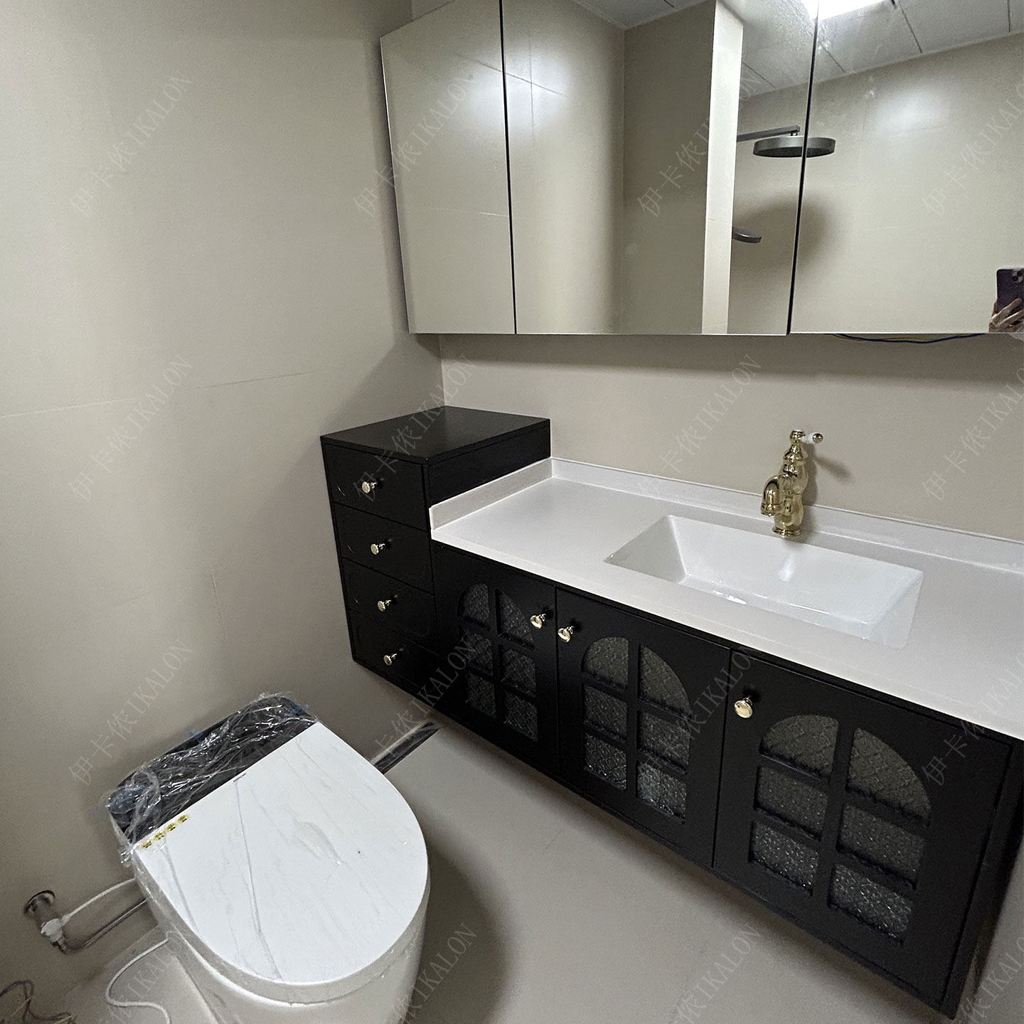 2025新款法式复古浴室柜如何选？陶瓷一体盆柜组合大揭秘