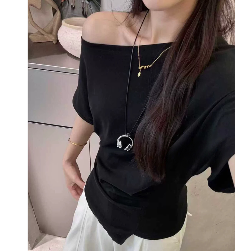 22Seven Summer High-End Batwing Short-Sleeve T-Shirt with Off-Shoulder Neckline and Earphone Pendant