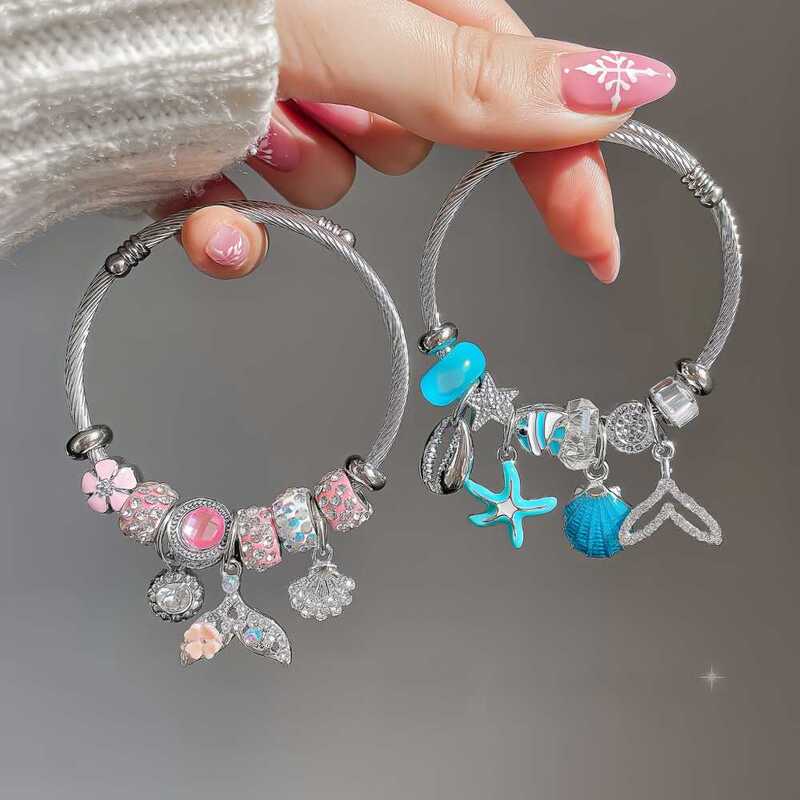 New Dora Stainless Steel Bracelet with Diamond-Encrusted Beads, Fish Tail Shell, Love Pendant, Adjustable Friendship Bracelet