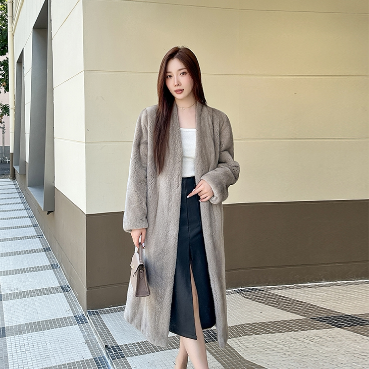 2026 New Winter Imported Mink Fur Coat for Women, Velvet Fur, Whole Mink Fur, Mid-Length Coat 2026 New Winter Imported Mink Fur Coat for Women, Velvet Fur, Whole Mink Fur, Mid-Length Coat