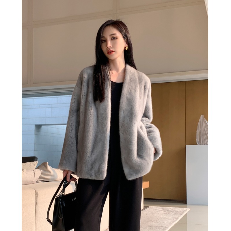 Louvre 2026 New Imported Velvet Whole Mink Autumn and Winter Short Mink Coat Women's Mink Fur Coat Women's