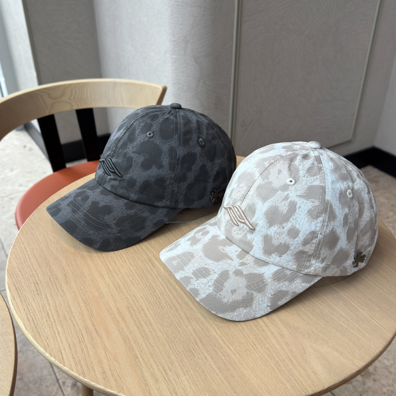 2026 American Retro Leopard Print Camouflage Baseball Cap for Women, Outdoor Trendy Sunshade, Face-Slimming, Sun-Protective Duckbill Cap for Men