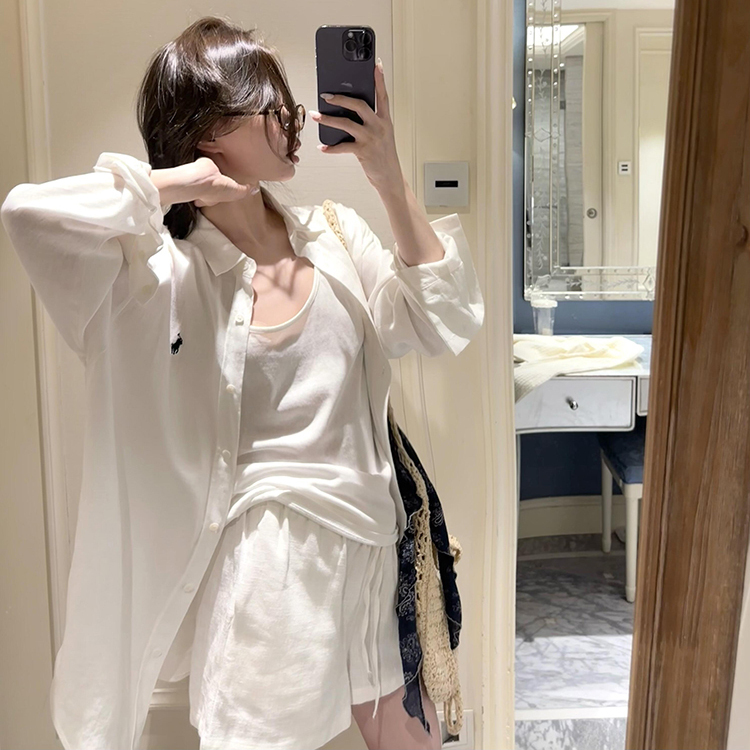 Old Money Style Relaxed Vibe White Linen Shirt with Small Horse Embroidery for Women, Loose and Lazy Cotton Vest and Shorts Three-Piece Set