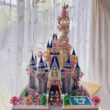 2025 New Disney Castle Building Blocks for Girls, High-Quality, High-Difficulty, Large Assembly Toy, Highly Suitable for Lego